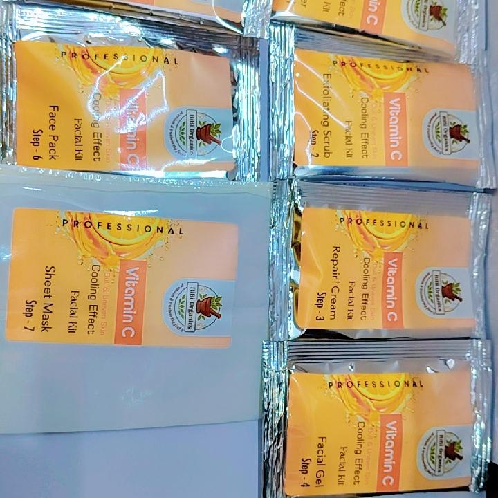 Vitamin C  Cooling Effect  Facial Ki